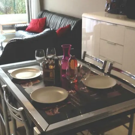 Les Allees Du Cap Apartament
