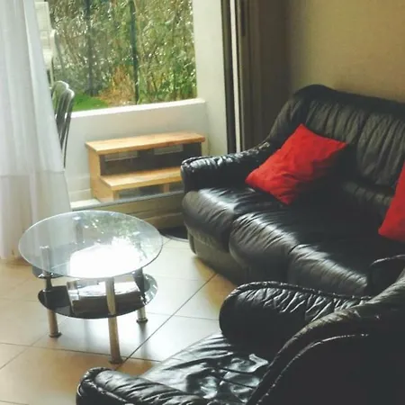 Les Allees Du Cap Apartment
